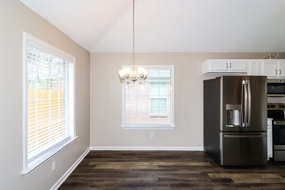 1123 Dove Hollow Cir W - Photo 5 of 16