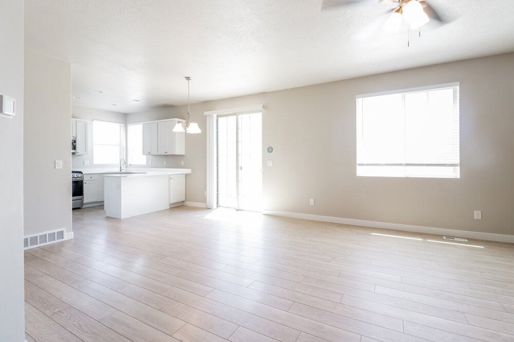 1083 W Osprey Dr - Photo 6 of 18
