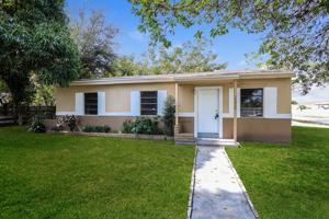 featured image of 15420 Nw 27th Pl