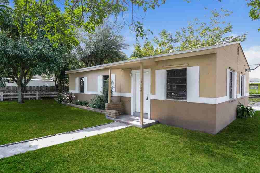 15420 Nw 27th Pl - Photo 3 of 25