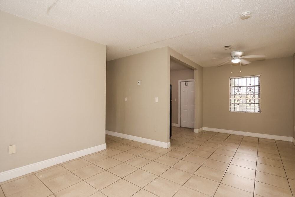 15420 Nw 27th Pl - Photo 4 of 25