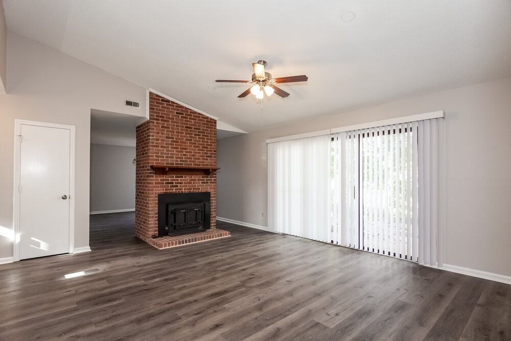 5422 Doverstone Ct - Photo 3 of 16