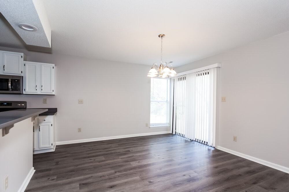 5422 Doverstone Ct - Photo 5 of 16
