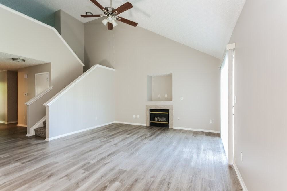 6303 Artesia Dr - Photo 5 of 17