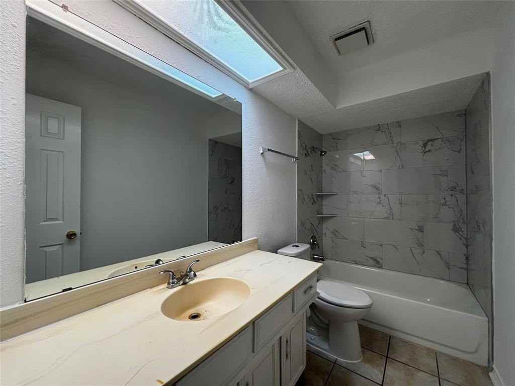 1501 Starshadow Dr - Photo 7 of 12