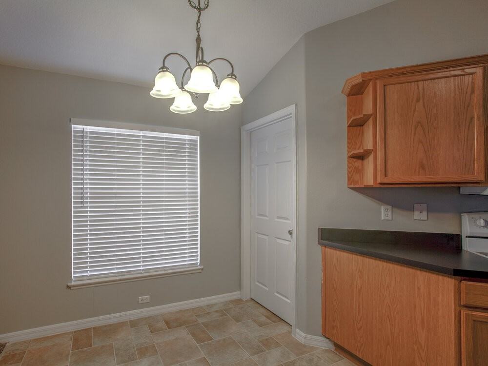 4232 Forest Island Dr - Photo 6 of 14