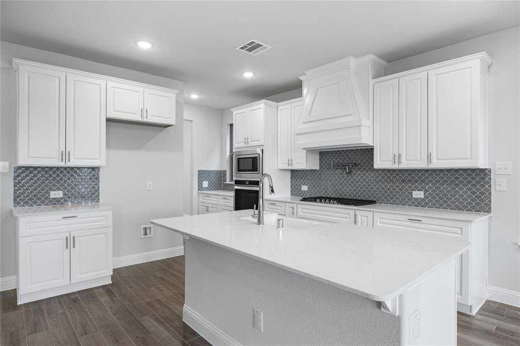 3822 Windmill Ct - Photo 3 of 23