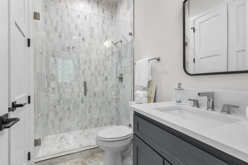 218 E Dallas Rd #104 - Photo 6 of 40