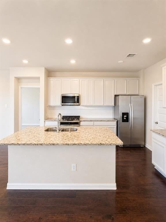 1124 Rountree Ct - Photo 5 of 18