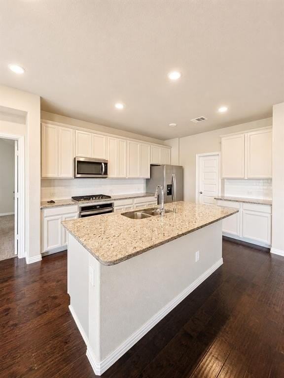 1124 Rountree Ct - Photo 7 of 18