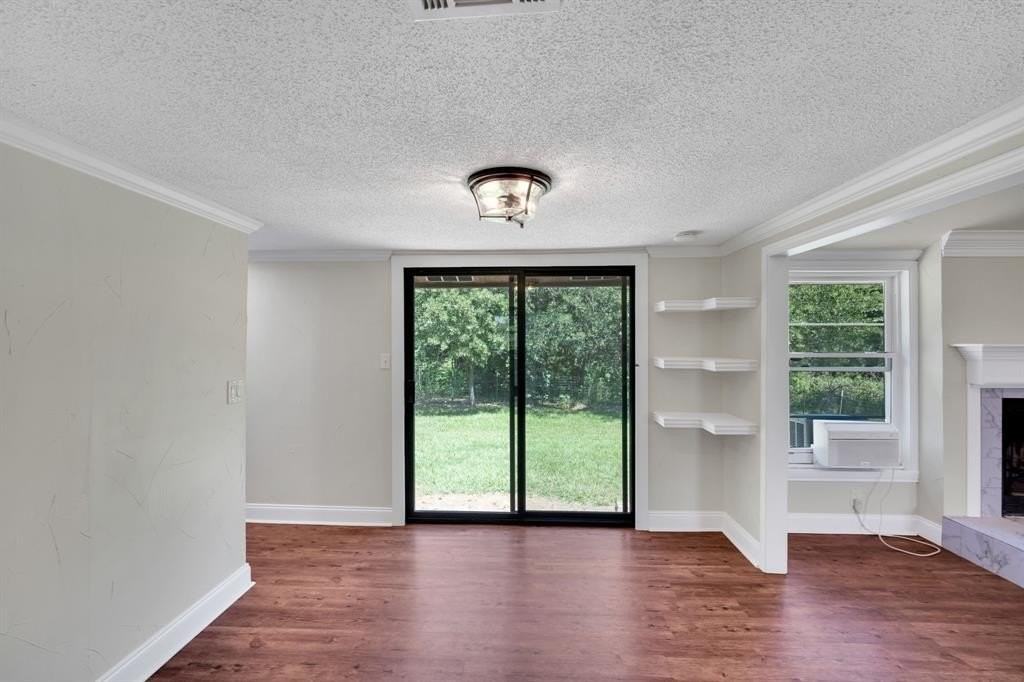 5425 County Road 319 - Photo 6 of 15