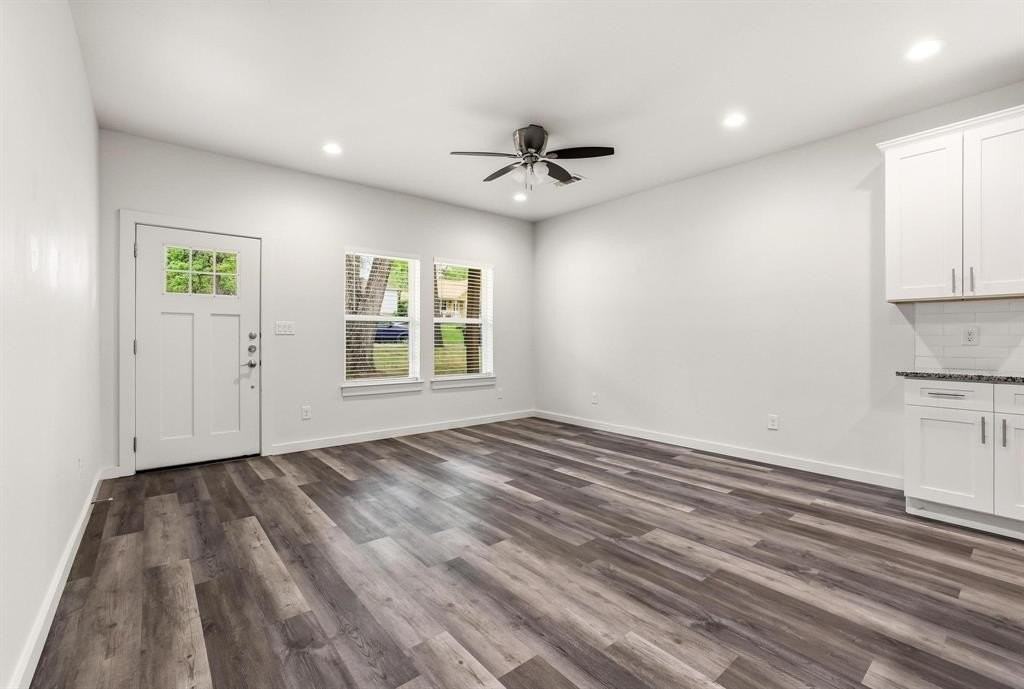 1221 W Johnson St - Photo 5 of 27