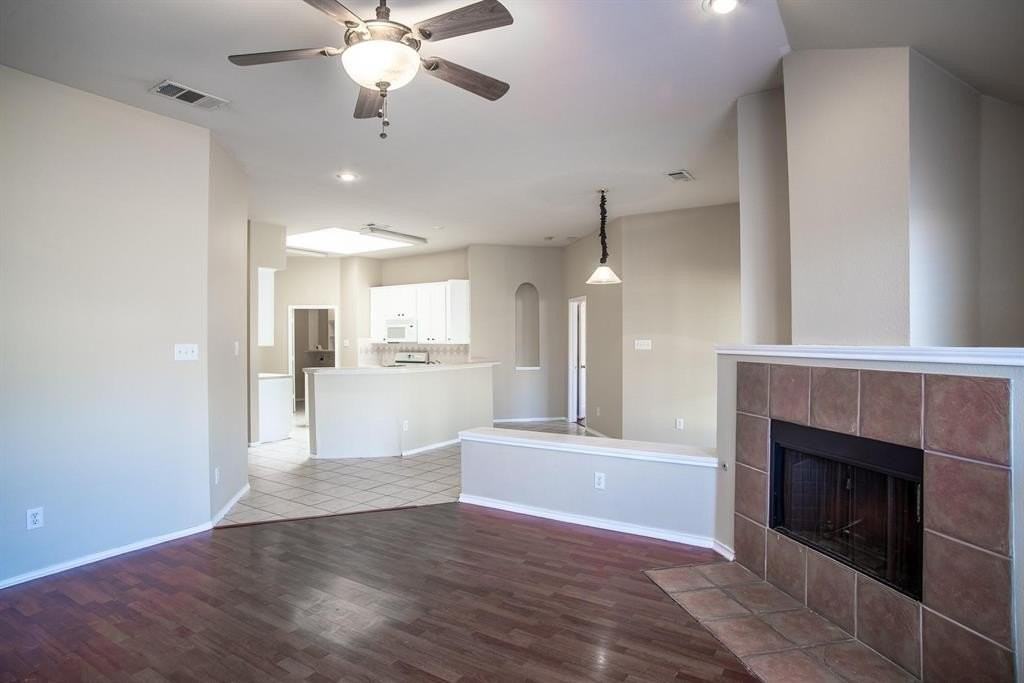 6823 Woodcrest Ln - Photo 7 of 17