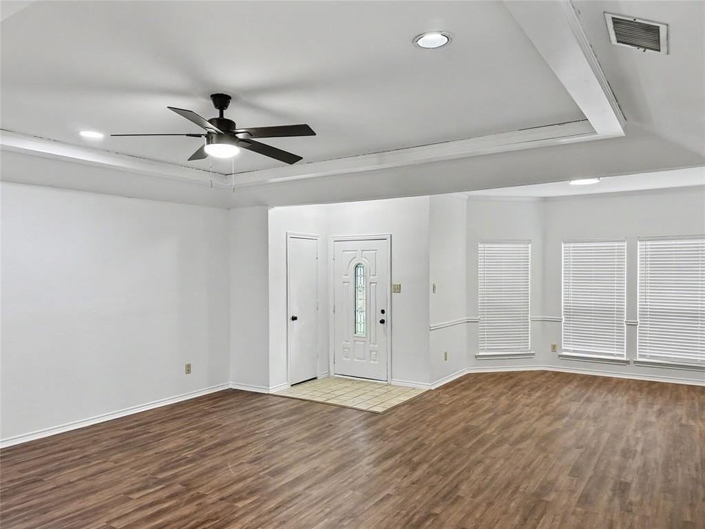 2730 Big Oaks Dr - Photo 2 of 16