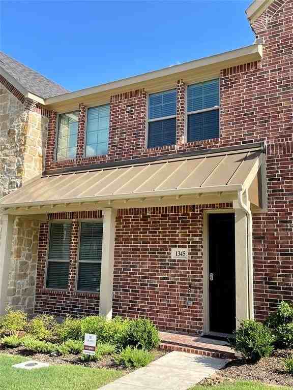 1345 Ethan Dr - Photo 3 of 18