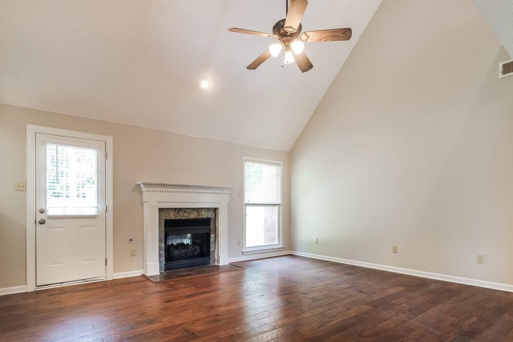 9354 Sarsen Dr - Photo 5 of 17