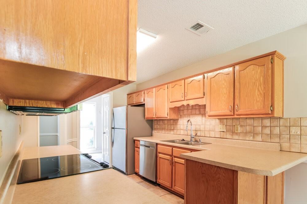 9354 Sarsen Dr - Photo 7 of 17