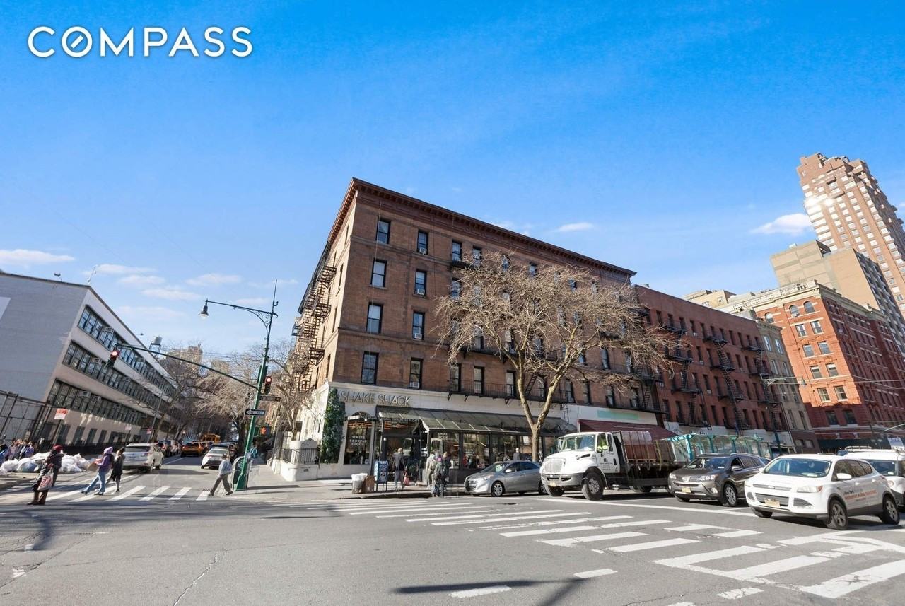 370 Columbus Ave #3K - Photo 7 of 11