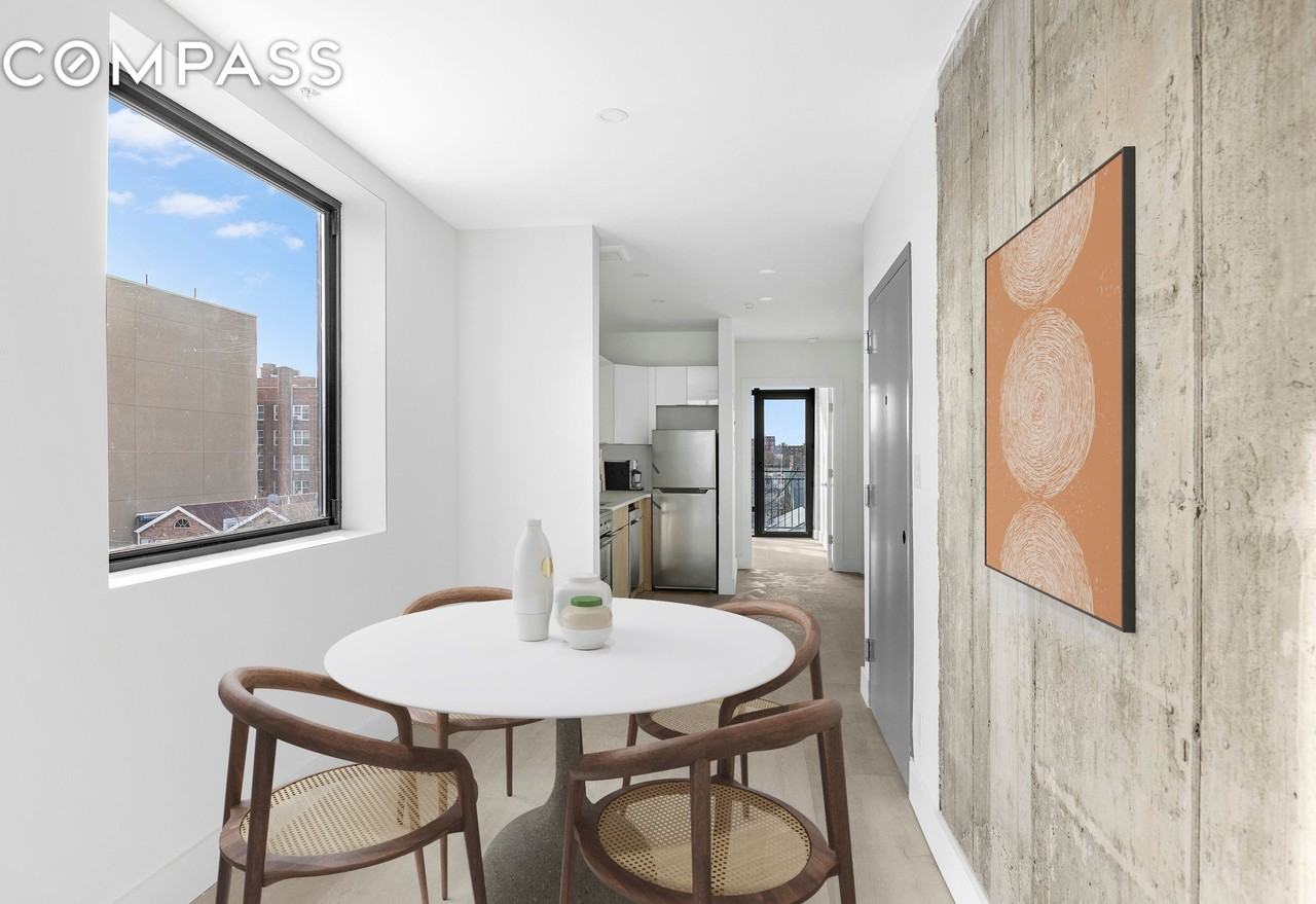 1463 New York Ave #5B - Photo 2 of 8