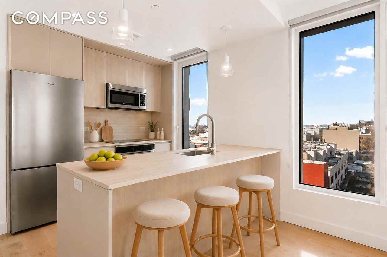 130 2nd St #9L - Photo 3 of 19