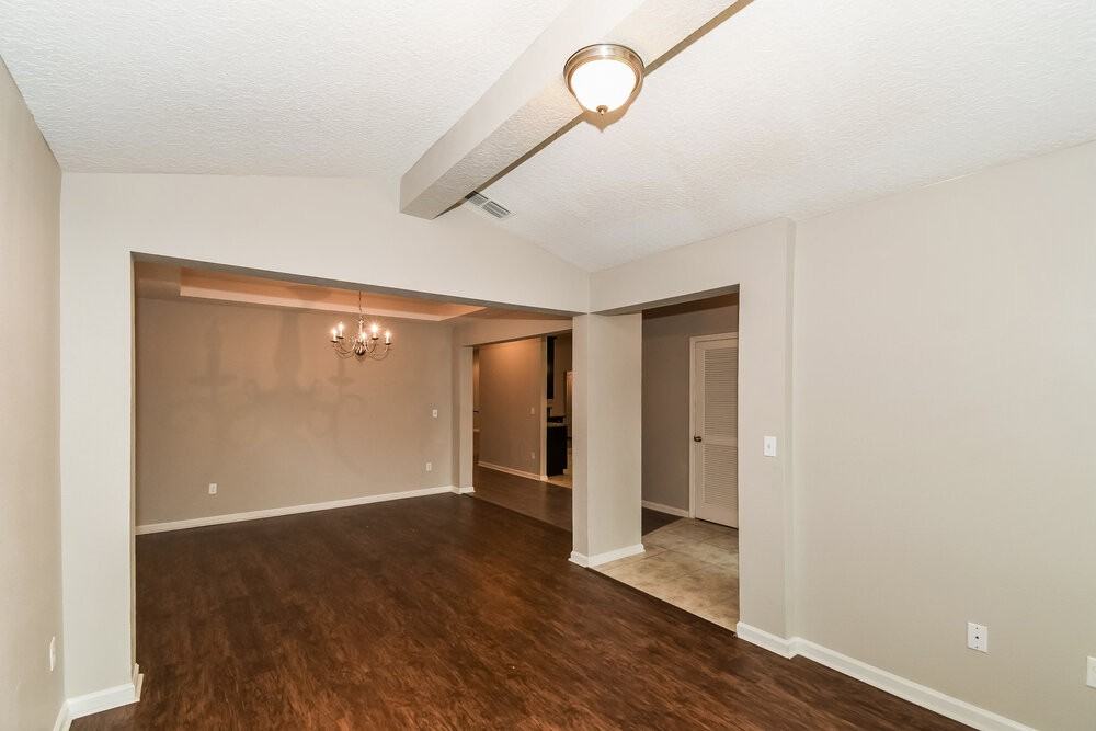 11049 Snowbrook Ct - Photo 7 of 16