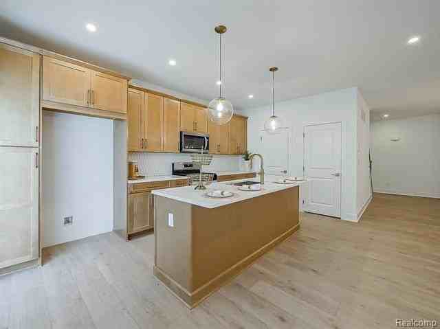 41503 Breck - Photo 5 of 44