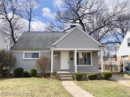 featured image of 23471 Rensselaer St