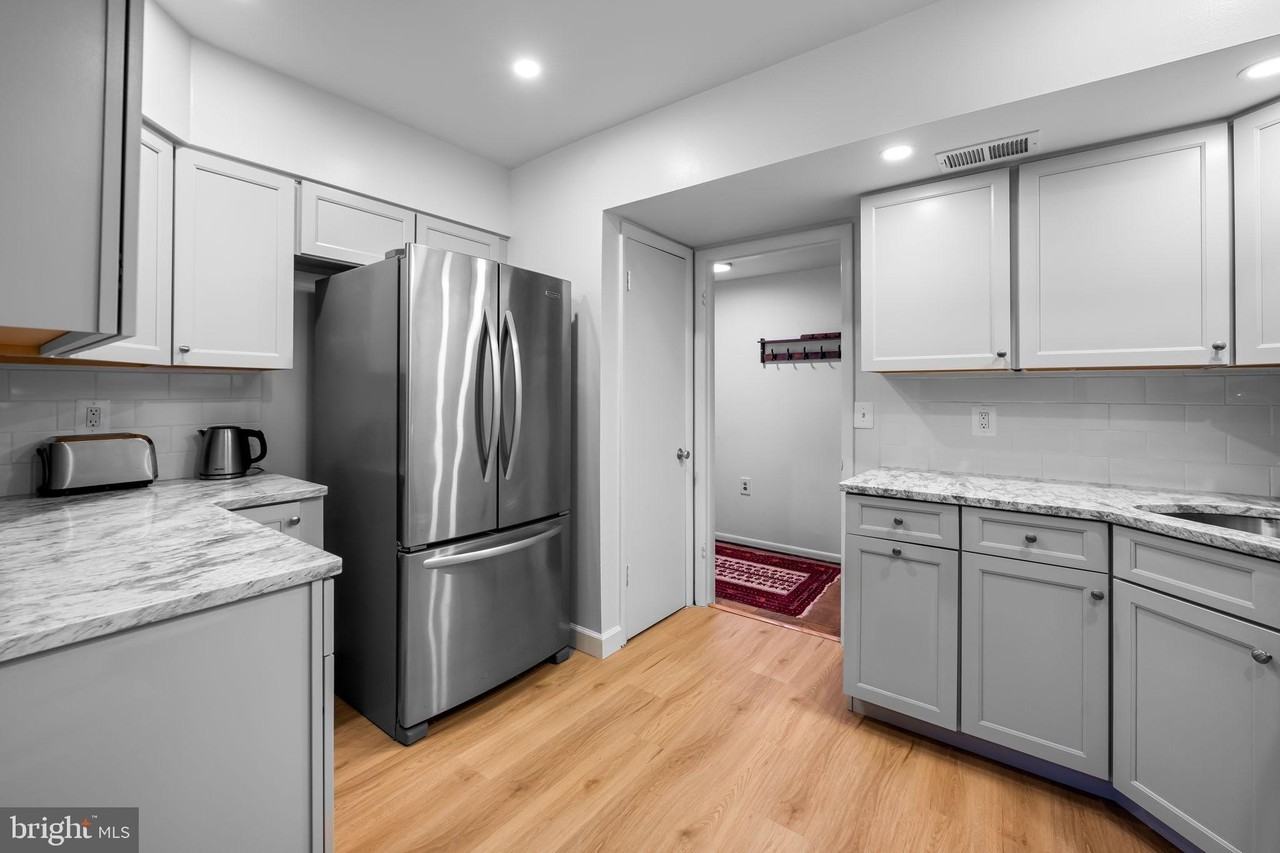 103 Cross Keys Rd - Photo 3 of 24