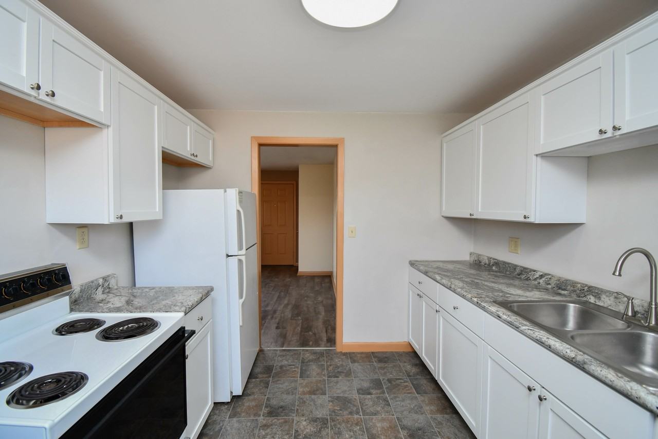 2204 S Jefferson Ave - Photo 6 of 50
