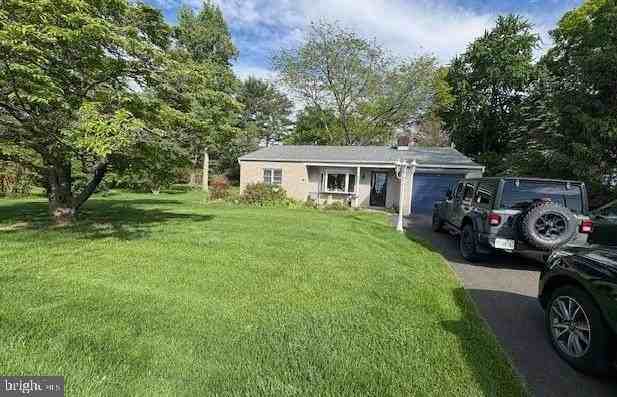 1408 N Wales Rd - Photo 2 of 16