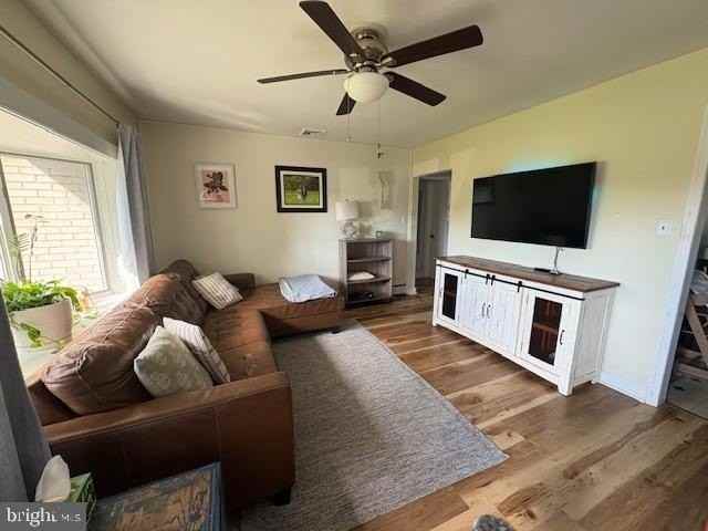 1408 N Wales Rd - Photo 6 of 16