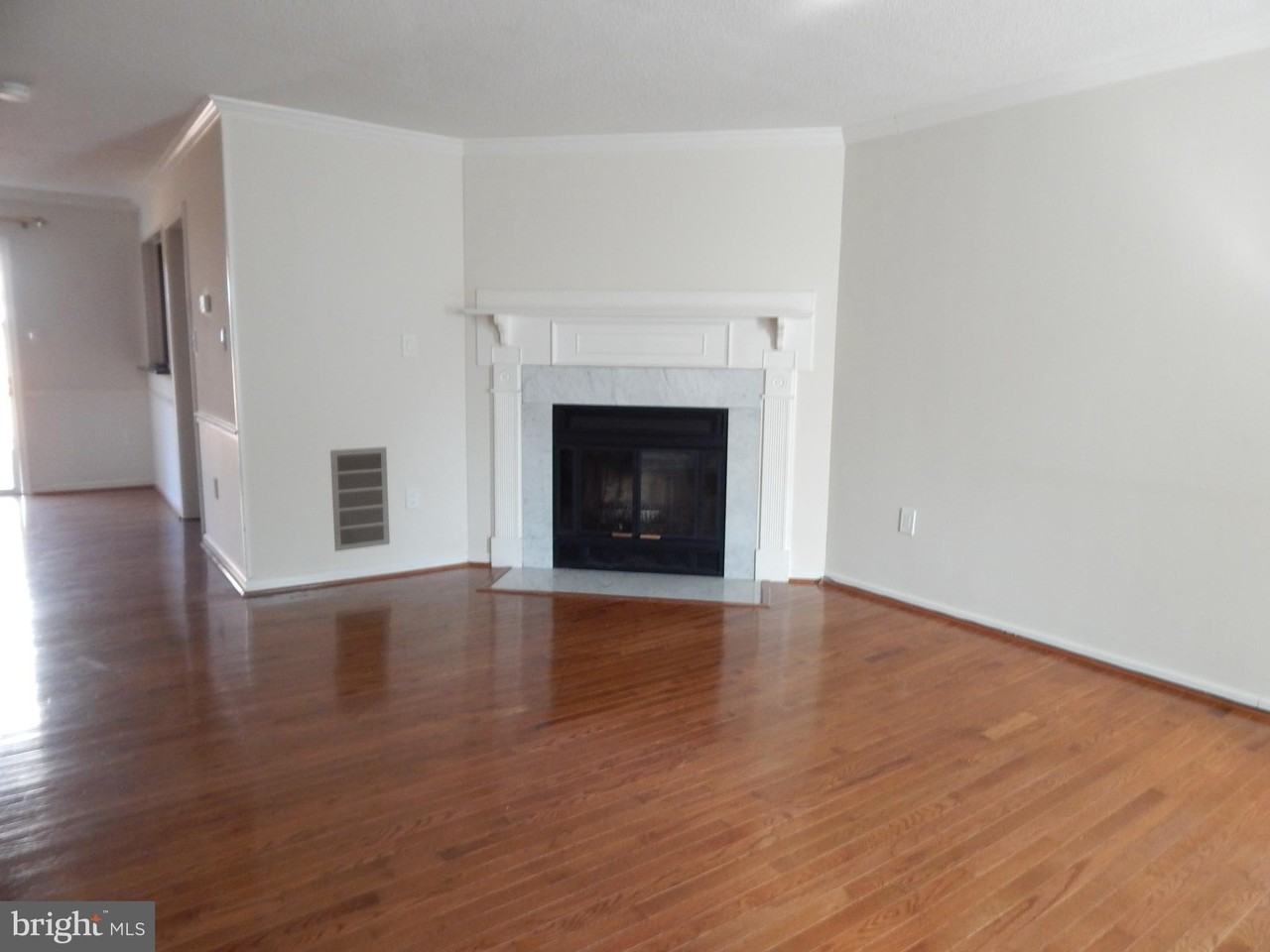 23 S Floyd St - Photo 6 of 14