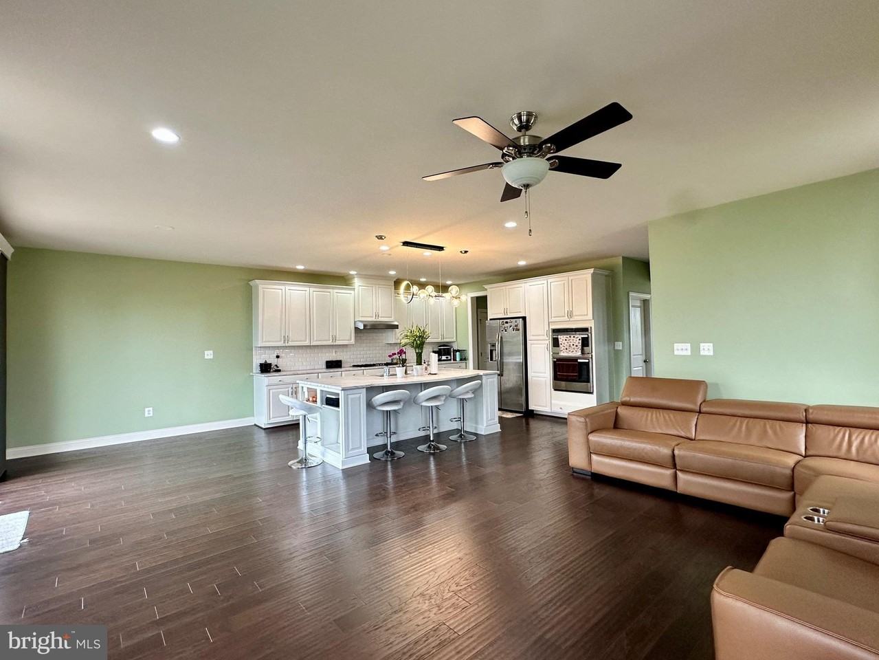 22611 Windsor Locks Sq - Photo 6 of 50