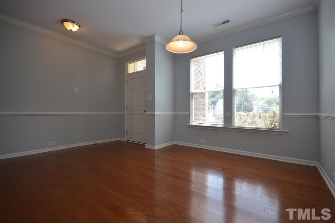 1507 Hinchliff Ct - Photo 3 of 30