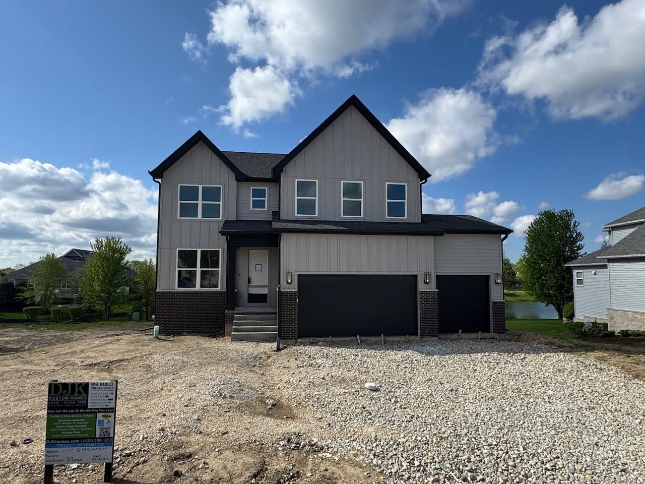 12424 Limerick Ln - Photo 2 of 20