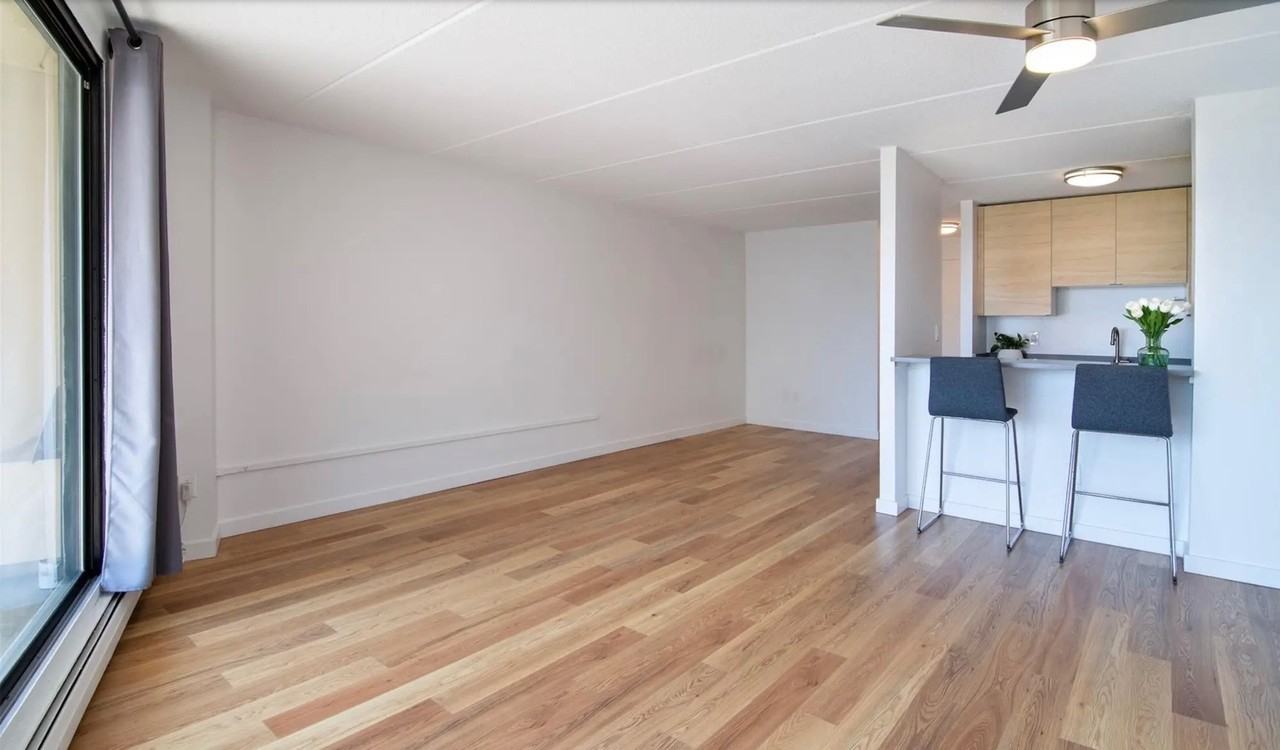 1155 Warburton Ave - Photo 2 of 9