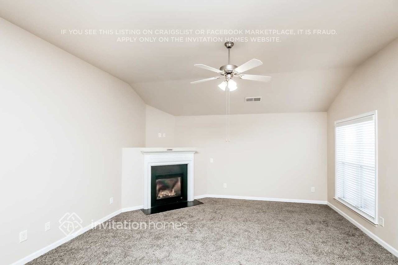 351 Highland Falls Dr - Photo 2 of 15