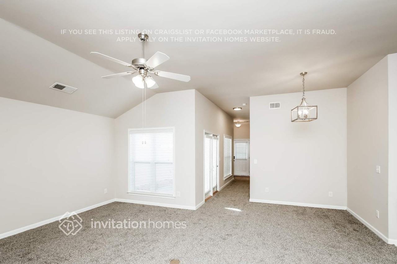 351 Highland Falls Dr - Photo 3 of 15