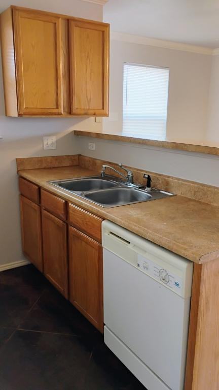 1305 Village Garden Dr - Photo 4 of 11