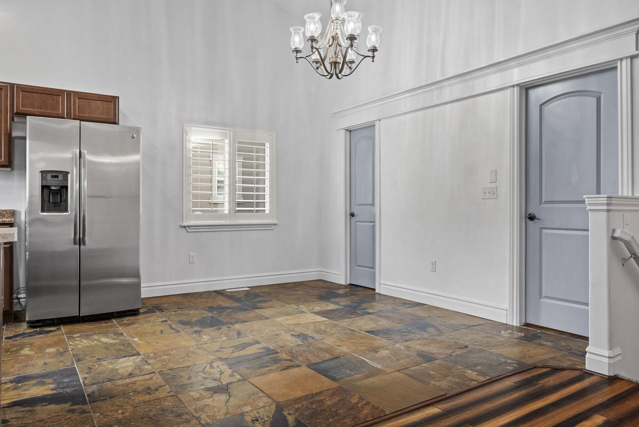 475 Eastsouth - Photo 5 of 42