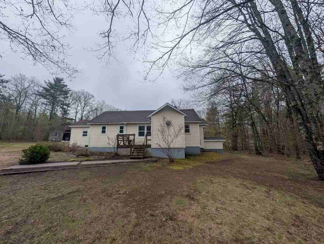 22 Jenny Ln - Photo 3 of 3
