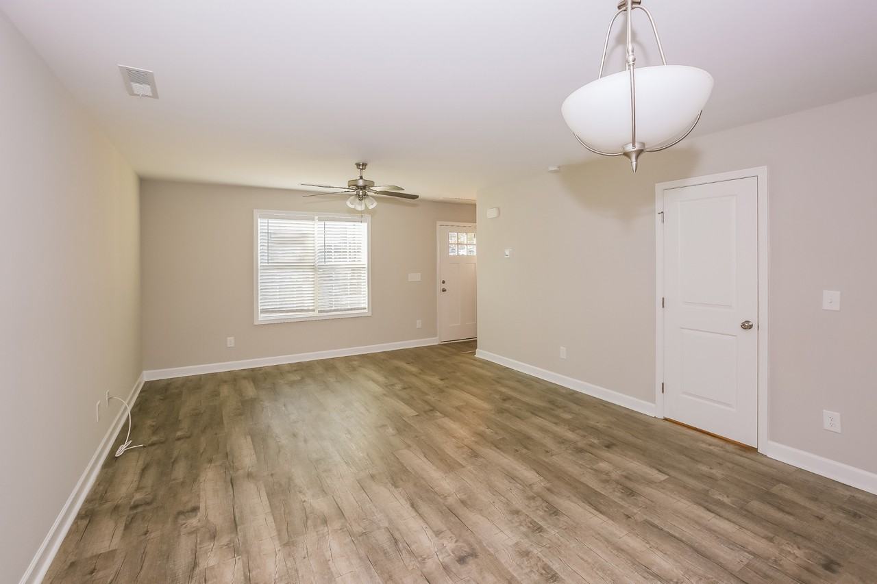 138 Rowan St - Photo 5 of 20