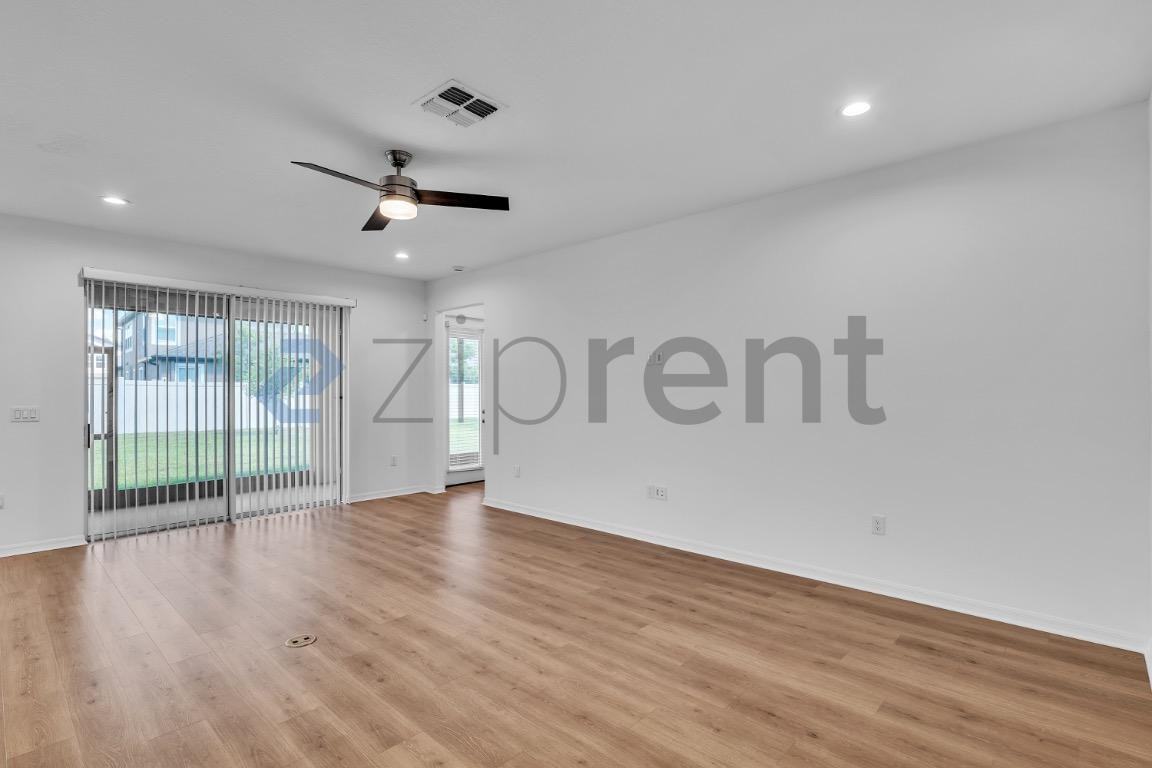11127 Sundrift Dr #NA - Photo 7 of 40