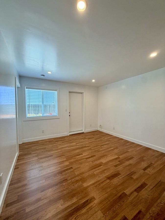 17 Oakridge Dr #A - Photo 2 of 11