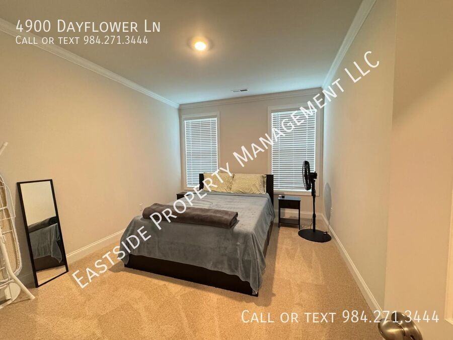 4900 Dayflower Ln - Photo 2 of 19