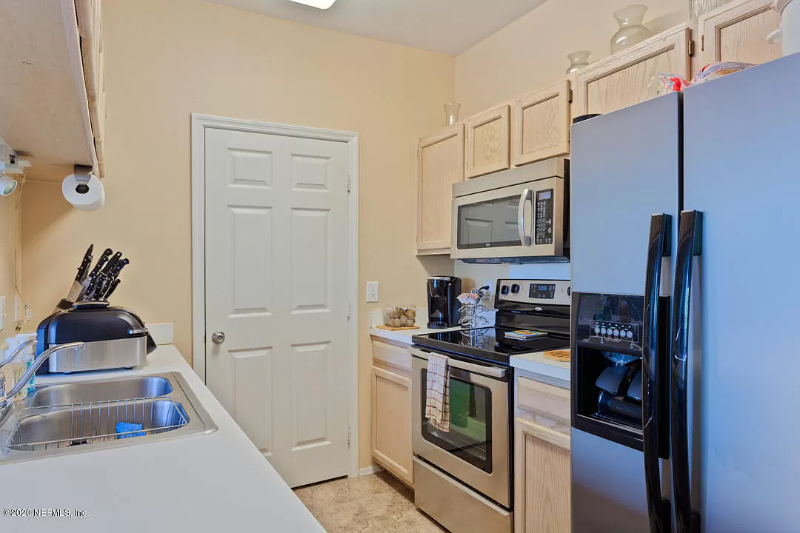 211 Colima Ct #1132 - Photo 4 of 16