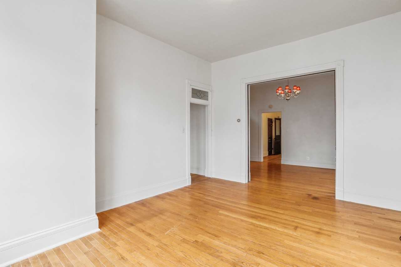 50 York St #6 - Photo 4 of 17