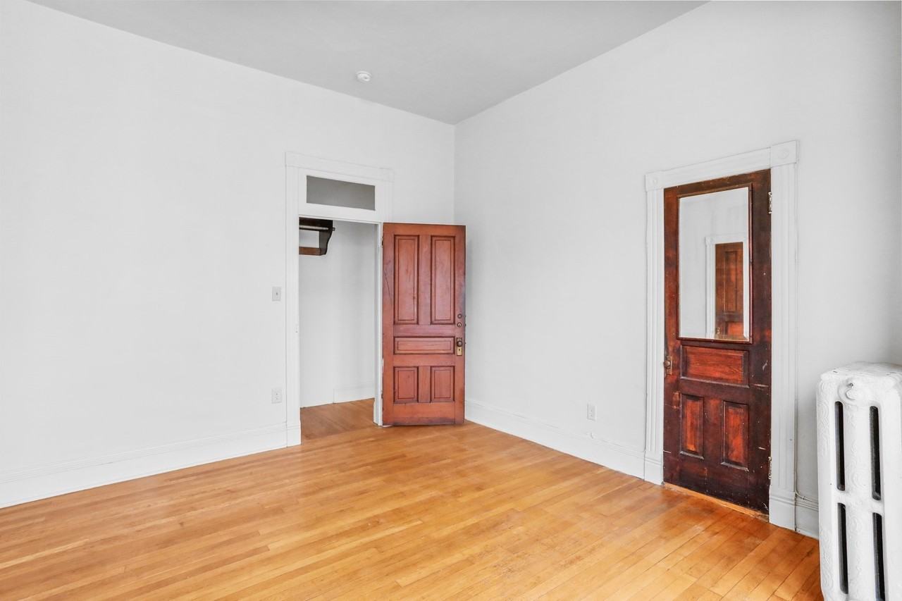 50 York St #6 - Photo 7 of 17