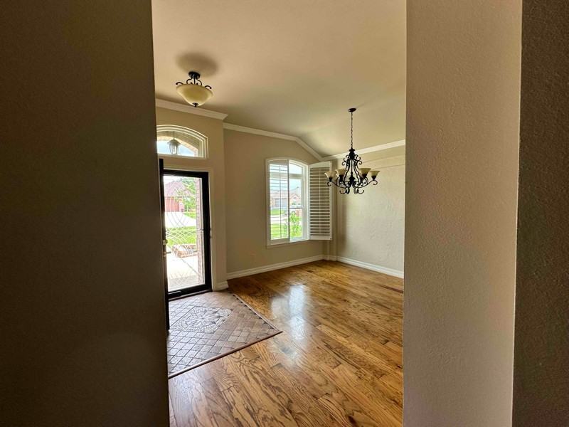 1630 Cedar Elm Dr - Photo 4 of 19
