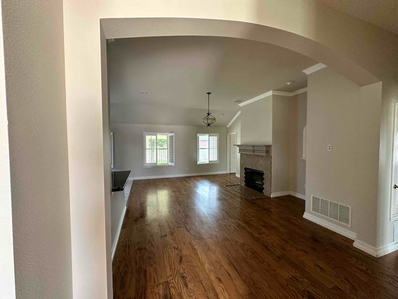 1630 Cedar Elm Dr - Photo 5 of 19
